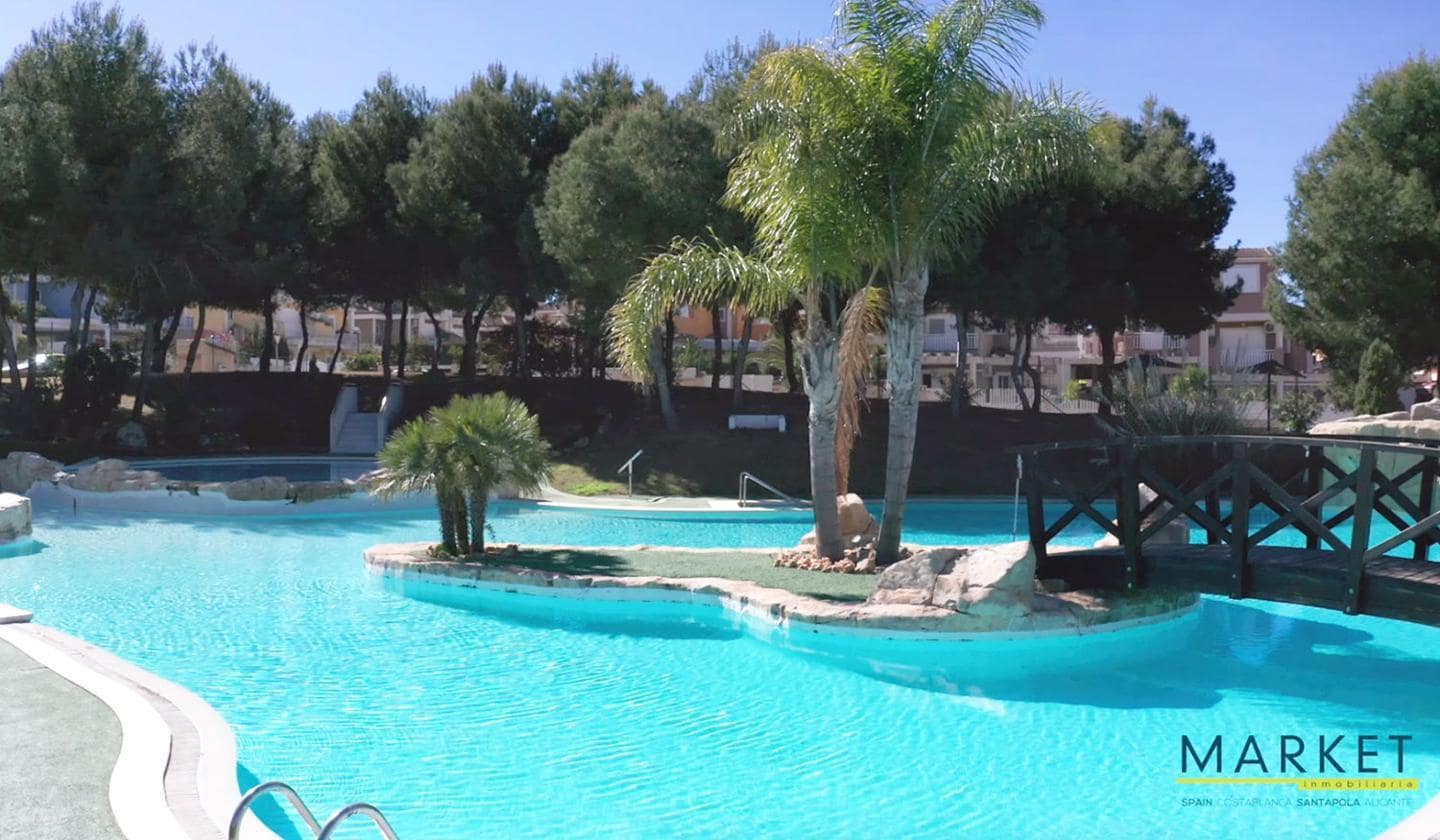 3 bedroom Villa for sale in Gran Alacant with pool - € 345,000 (Ref: 9616917)