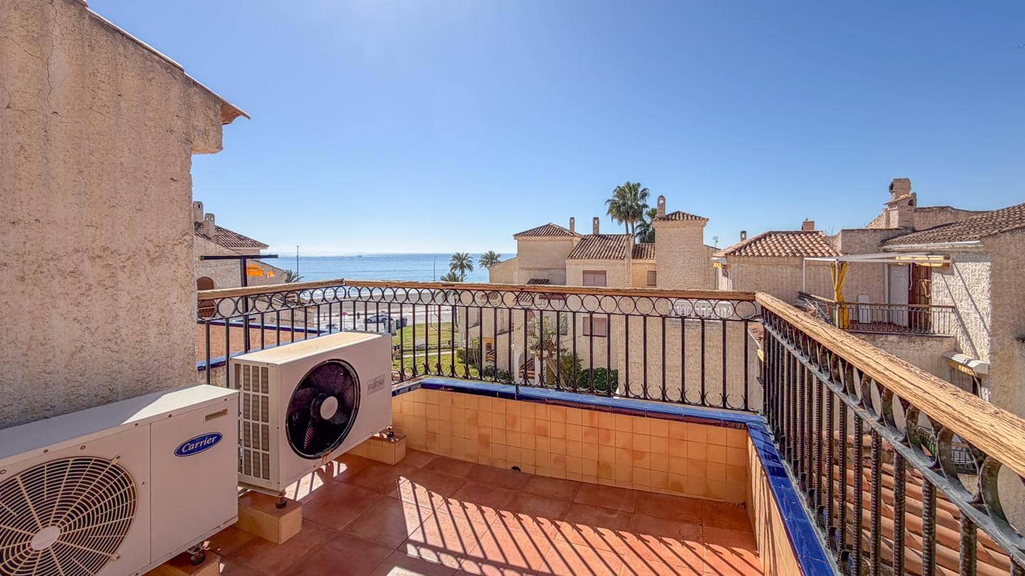 3 soverom Villa til salgs i Santa Pola med svømmebasseng garasje - € 380 000 (Ref: 9626352)