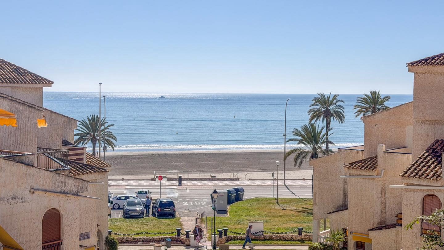 3 soverom Villa til salgs i Santa Pola med svømmebasseng garasje - € 380 000 (Ref: 9626352)