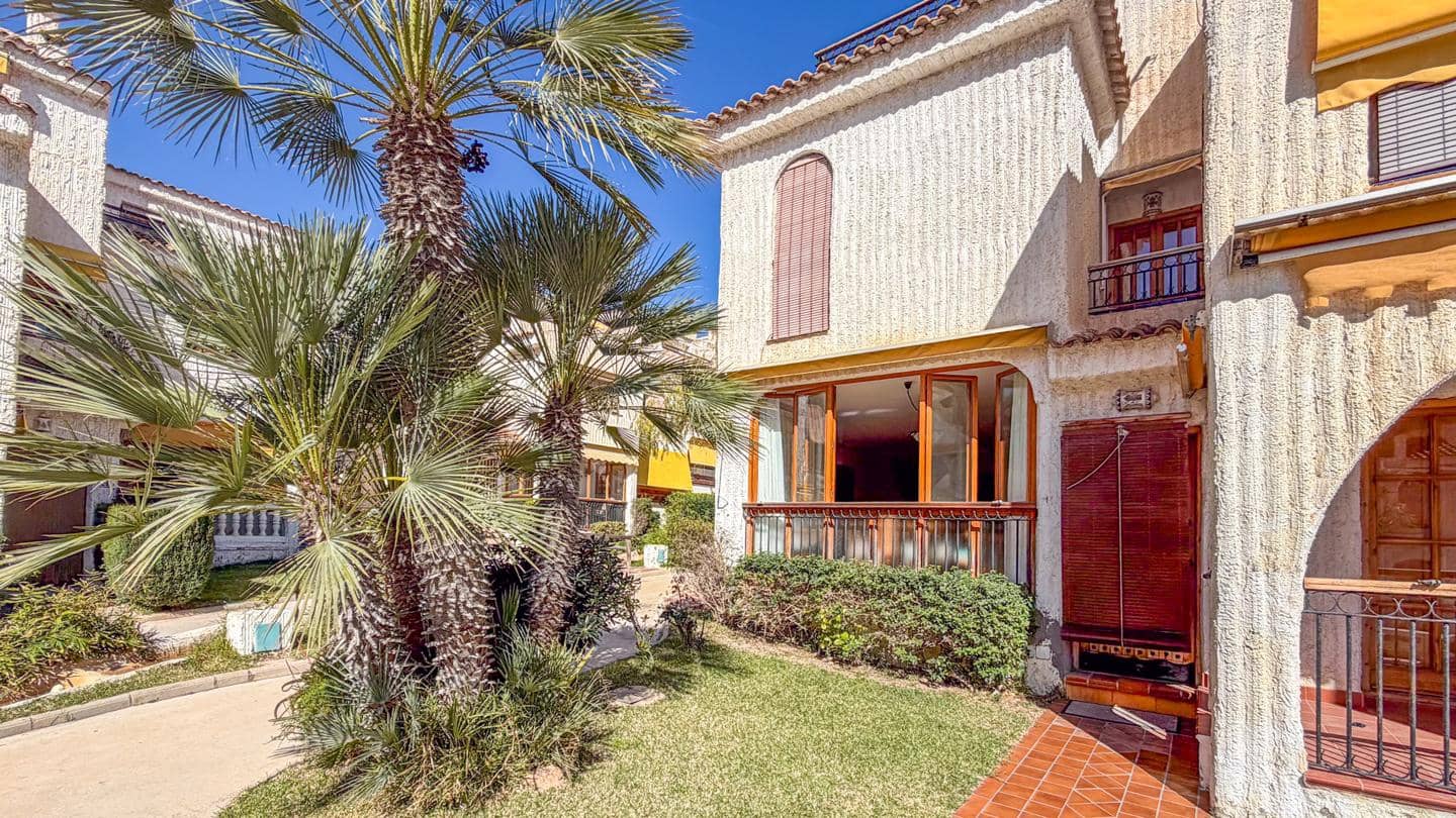 3 soverom Villa til salgs i Santa Pola med svømmebasseng garasje - € 380 000 (Ref: 9626352)