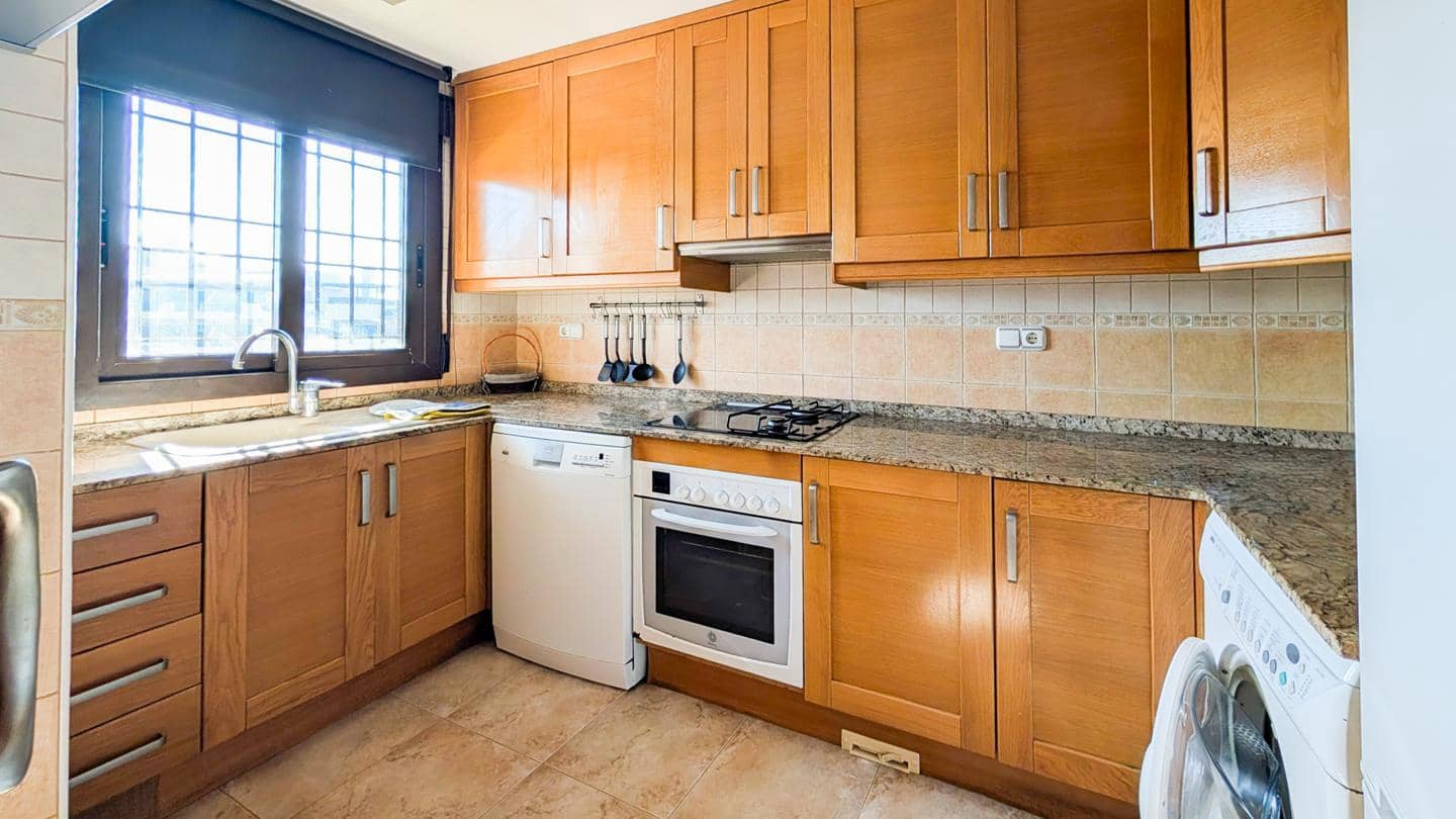 Piso de 2 habitaciones en Arenales del Sol en venta - 260.000 € (Ref: 9635105)