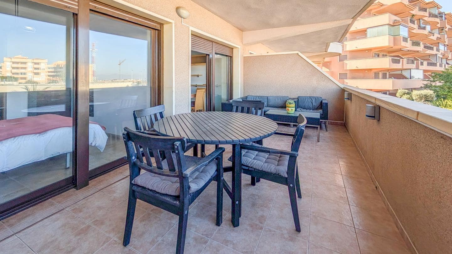 Piso de 2 habitaciones en Arenales del Sol en venta - 260.000 € (Ref: 9635105)