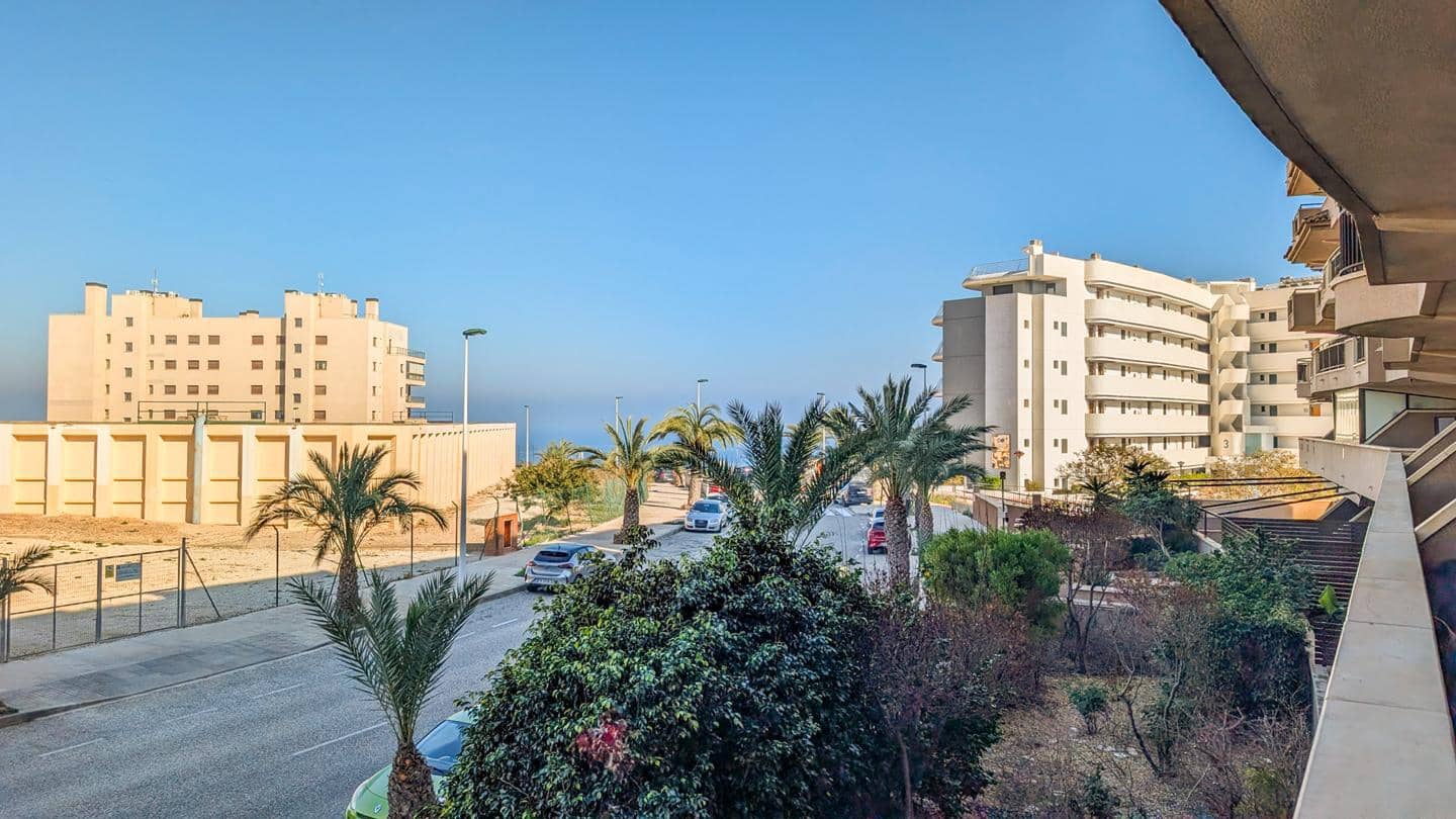 Piso de 2 habitaciones en Arenales del Sol en venta - 260.000 € (Ref: 9635105)