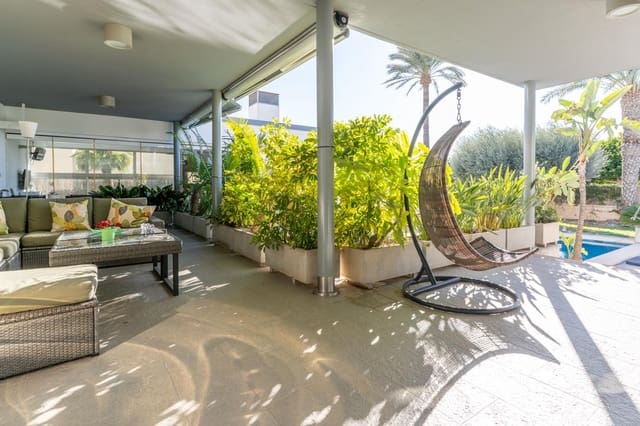 Chalet de 6 habitaciones en Ciutat Jardí - Torreta Verdí, Elche / Elx en venta con piscina garaje - 1.339.000 € (Ref: 9643332)