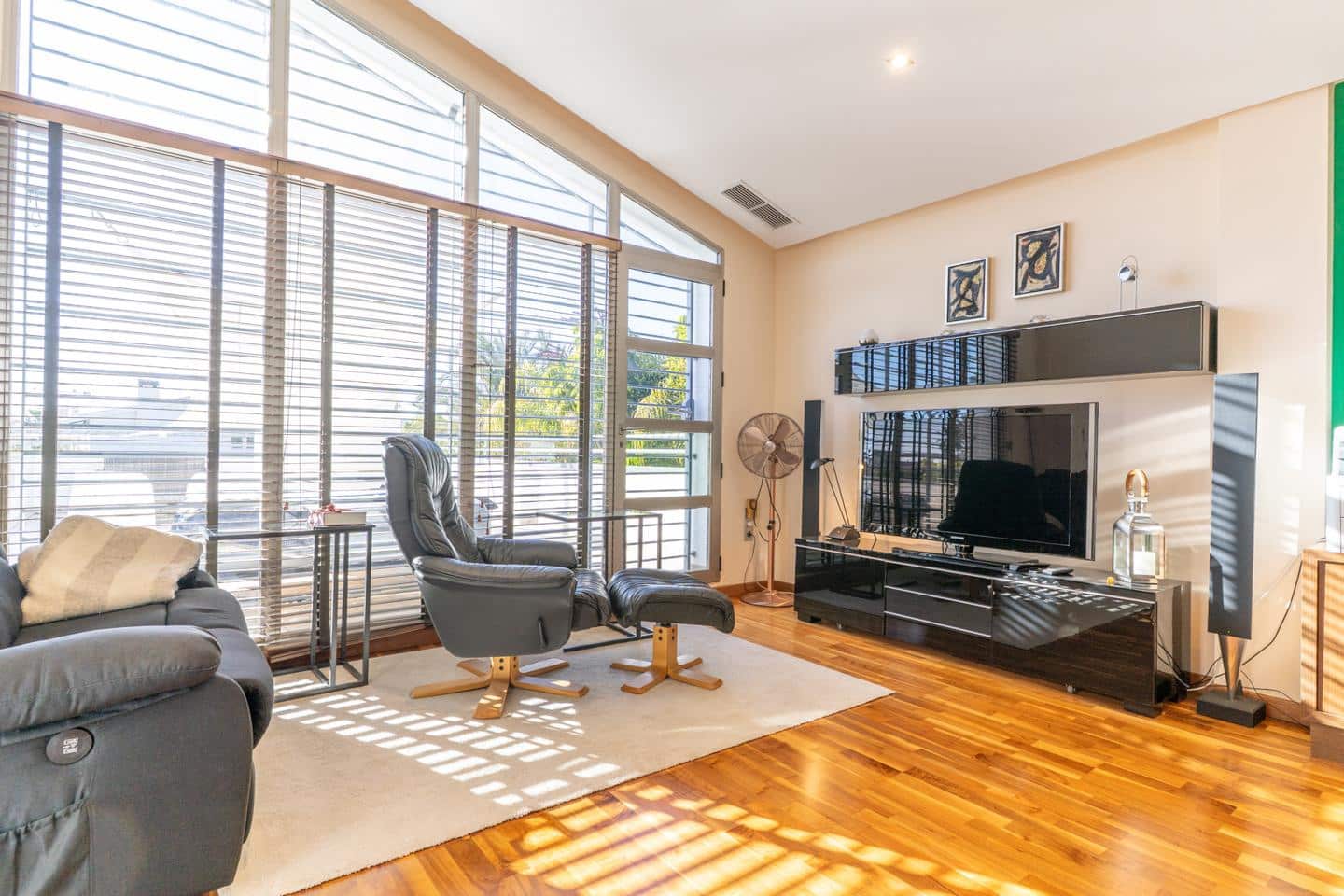 Chalet de 6 habitaciones en Elche / Elx en venta con piscina garaje - 1.339.000 € (Ref: 9643332)