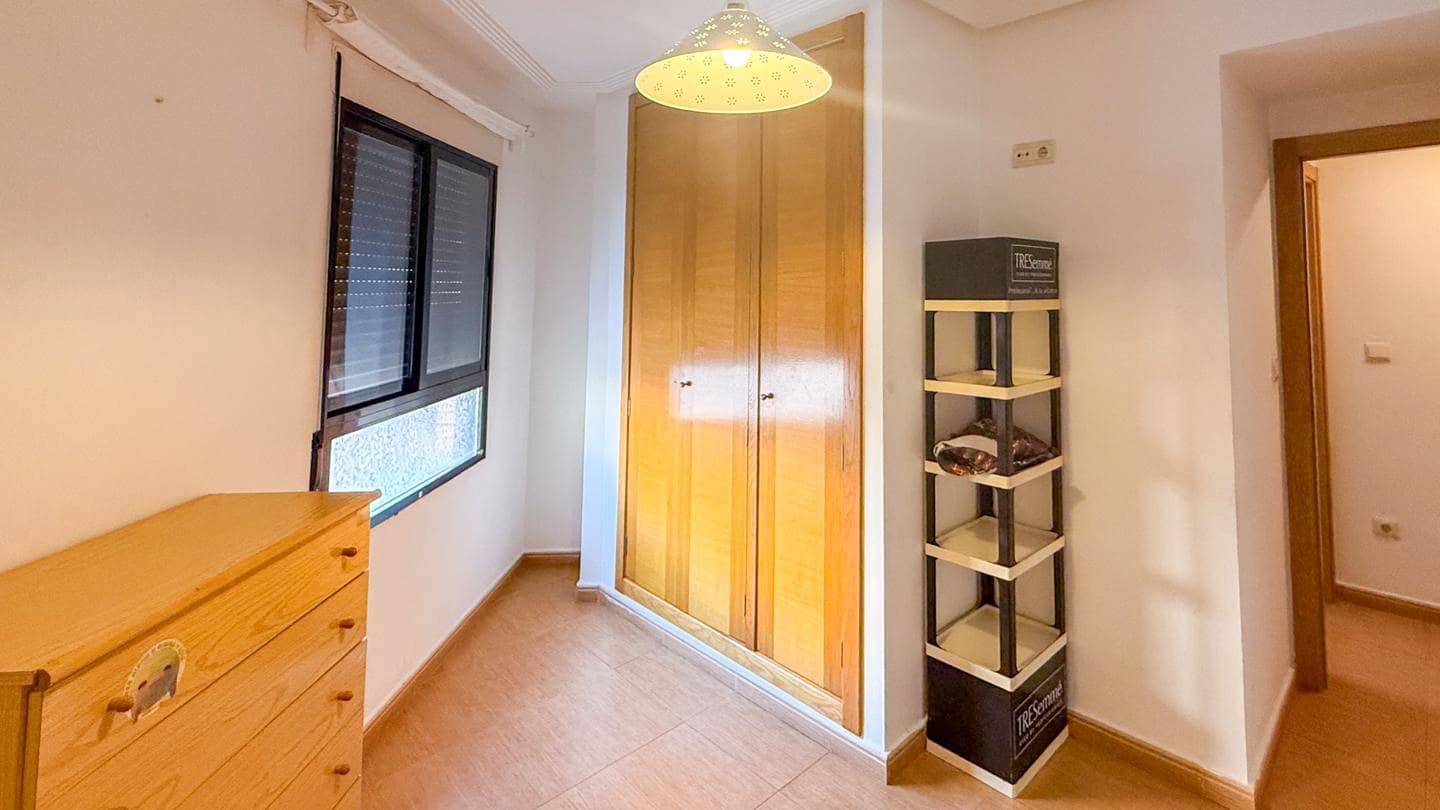 2 slaapkamer Flat te koop in Alicante stad - € 174.900 (Ref: 9643333)