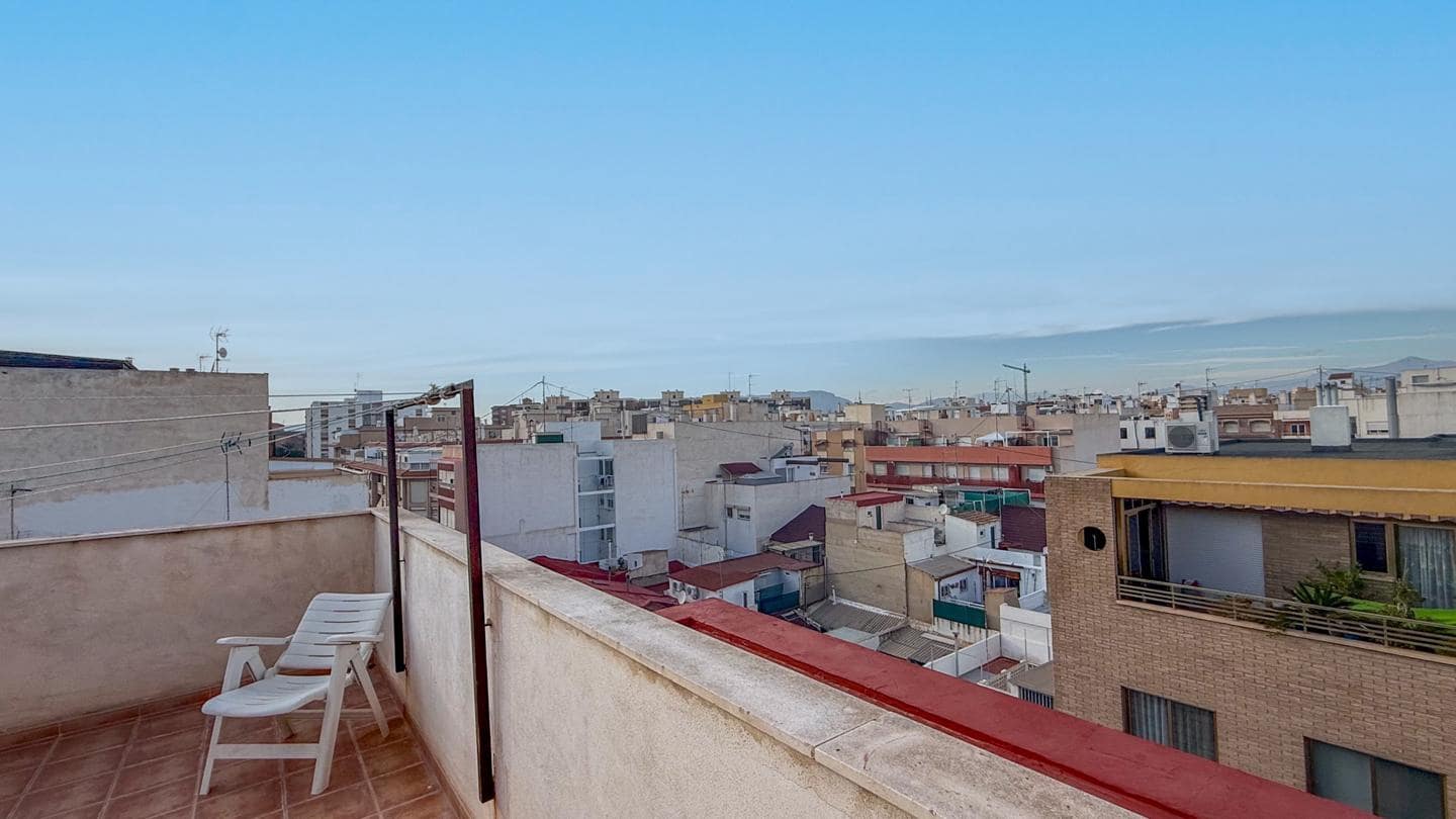 2 slaapkamer Flat te koop in Alicante stad - € 174.900 (Ref: 9643333)