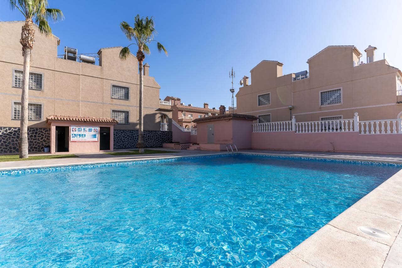 2 quarto Bungalow para venda em Gran Alacant com piscina - 220 000 € (Ref: 9645982)