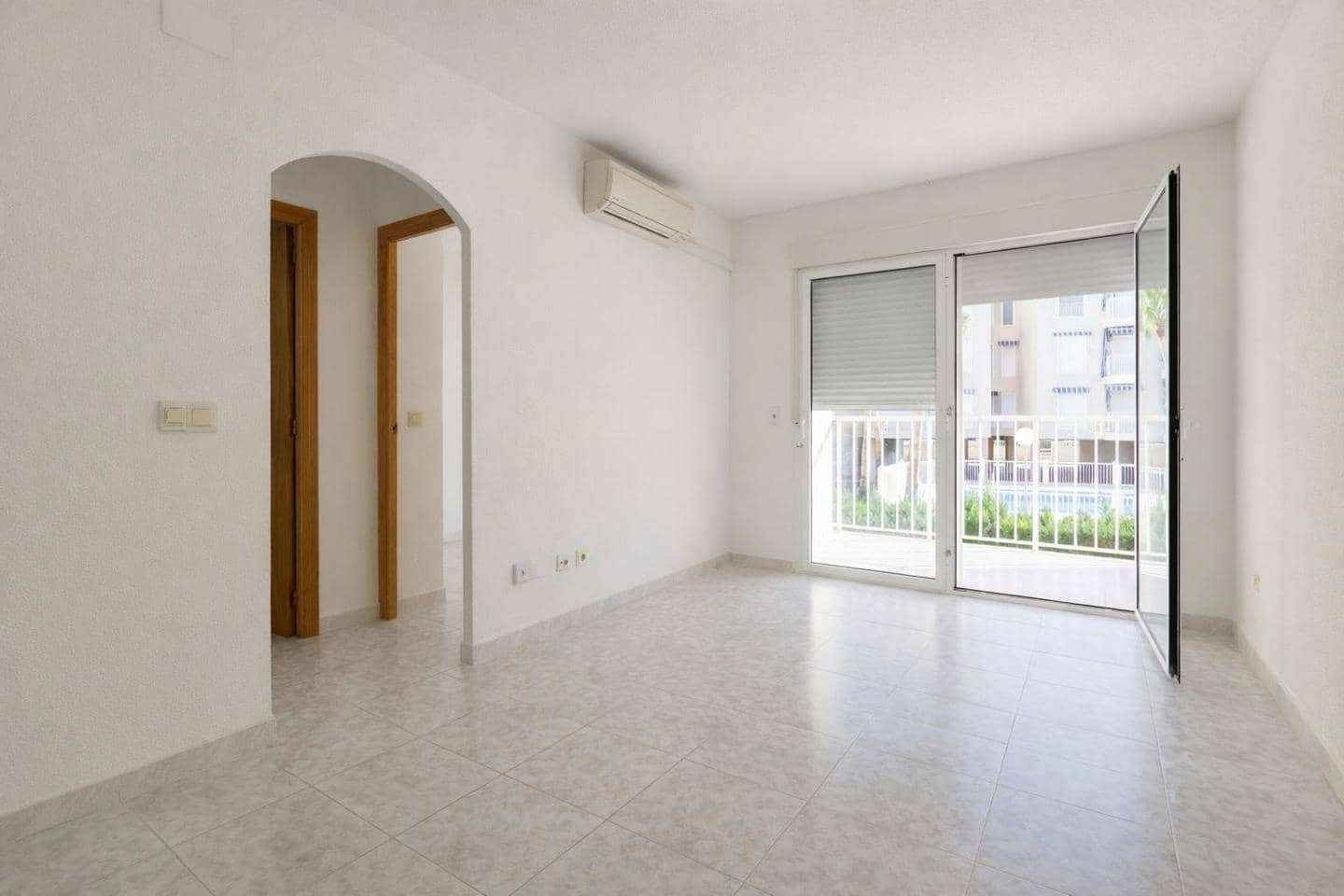1 slaapkamer Flat te koop in Santa Pola met zwembad garage - € 129.900 (Ref: 9652388)
