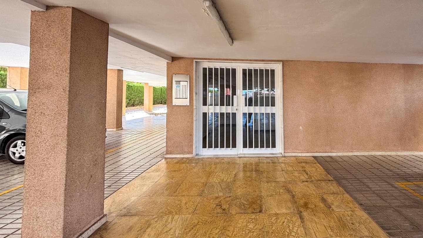 1 slaapkamer Flat te koop in Santa Pola met zwembad garage - € 129.900 (Ref: 9652388)