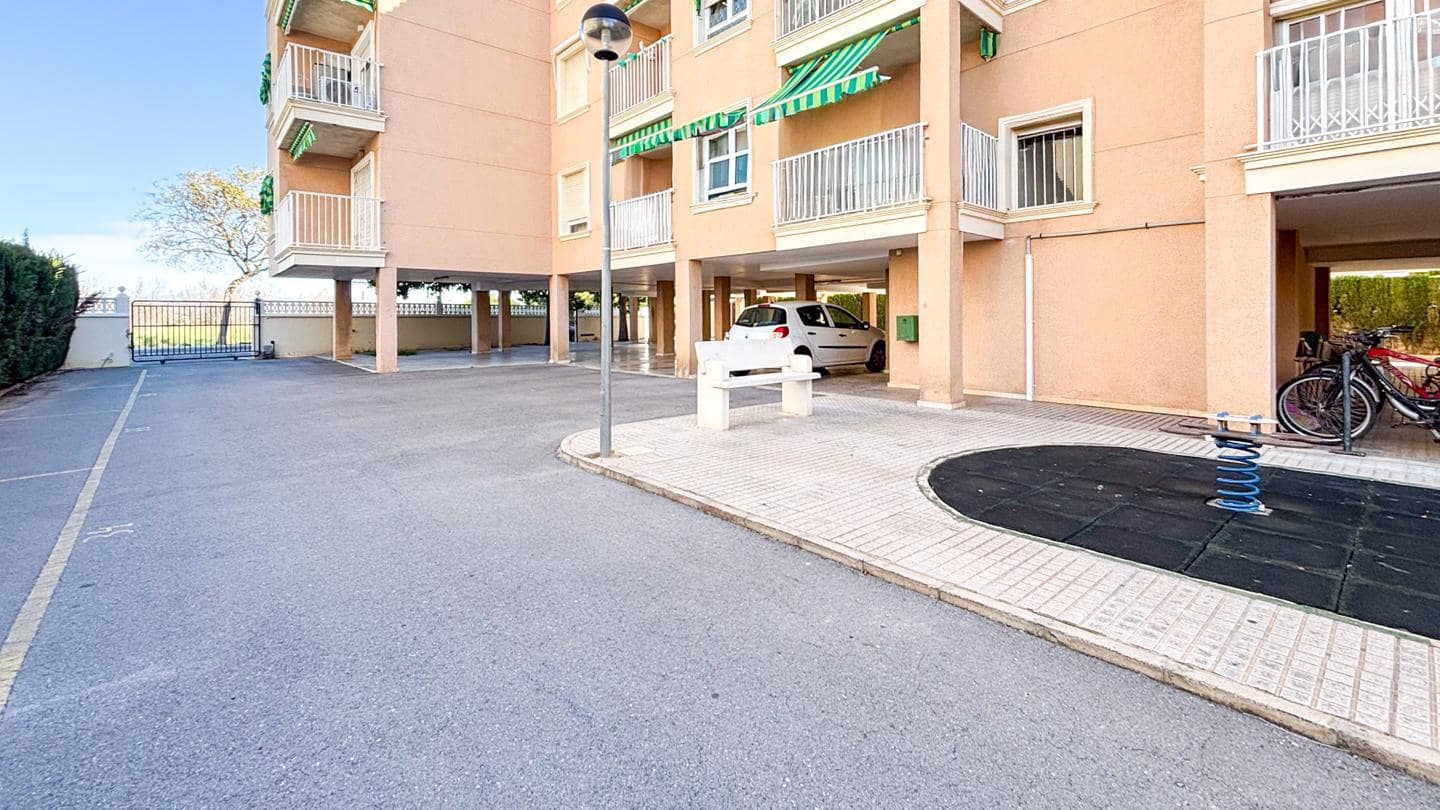 1 slaapkamer Flat te koop in Santa Pola met zwembad garage - € 129.900 (Ref: 9652388)