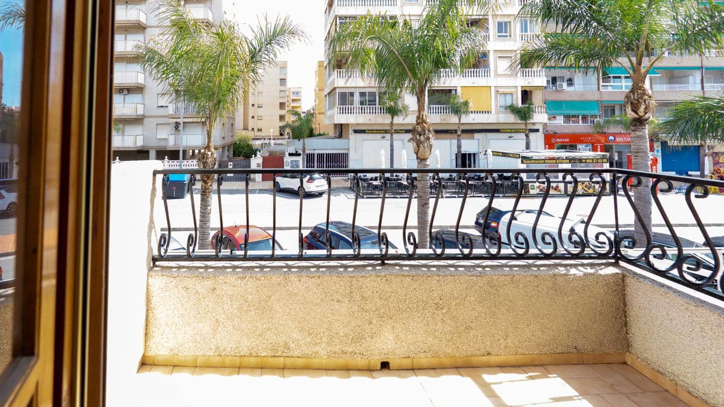 4 soveværelse Villa til salg i Santa Pola - € 249.000 (Ref: 9687524)