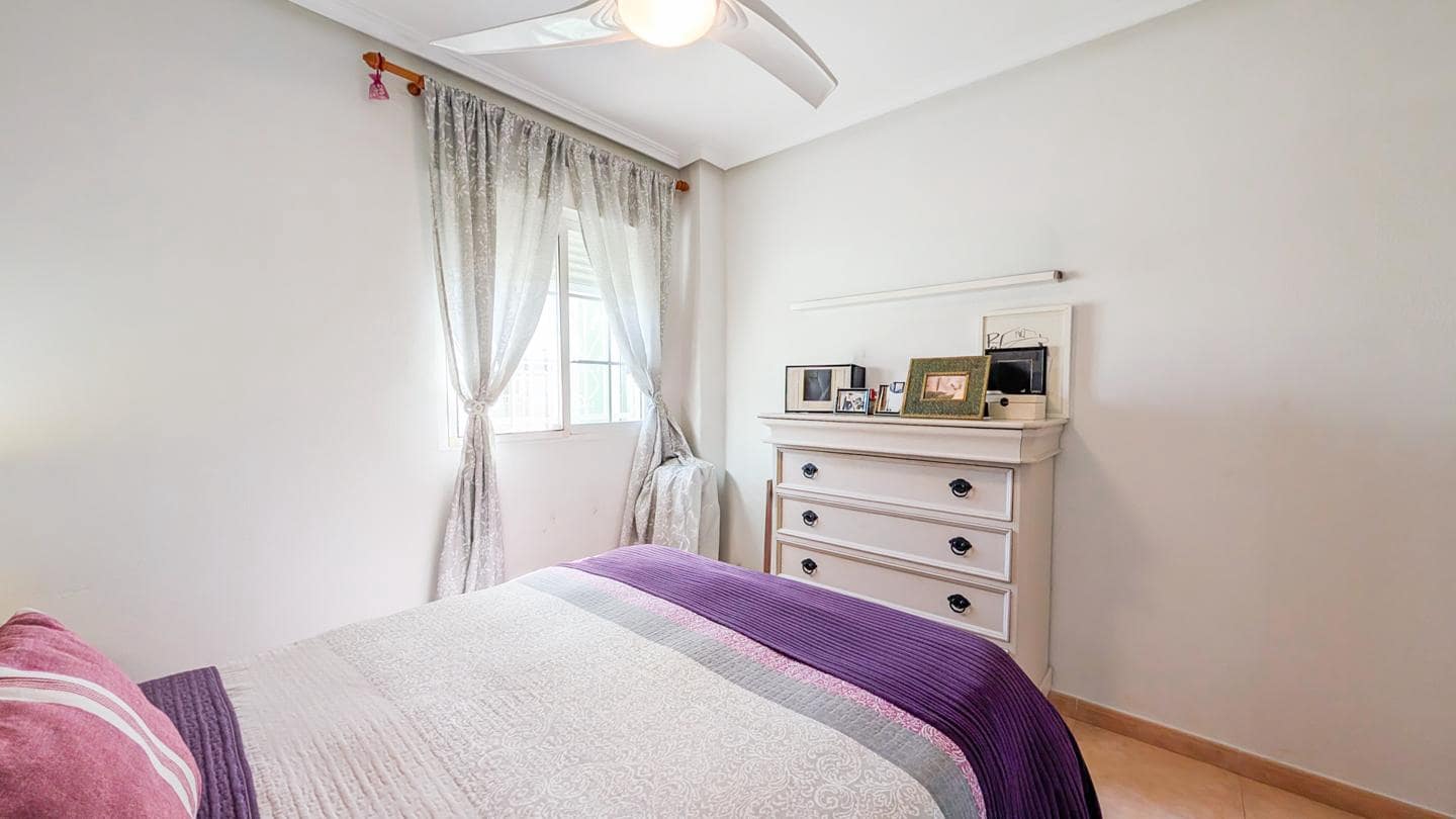 2 bedroom Villa for sale in Gran Alacant with pool - € 215,000 (Ref: 9723860)