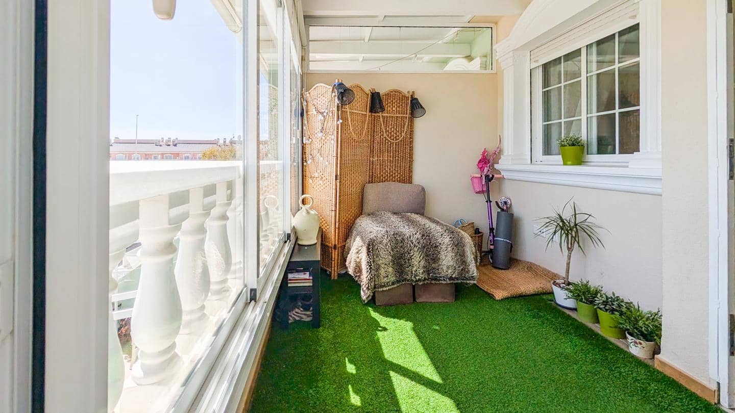 2 bedroom Villa for sale in Gran Alacant with pool - € 215,000 (Ref: 9723860)