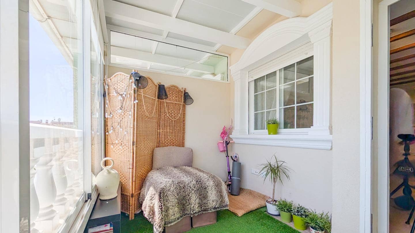 2 bedroom Villa for sale in Gran Alacant with pool - € 215,000 (Ref: 9723860)