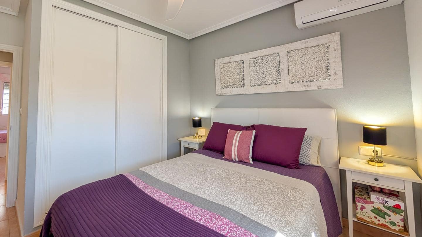 2 bedroom Villa for sale in Gran Alacant with pool - € 215,000 (Ref: 9723860)