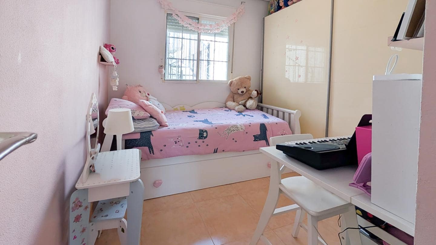 2 bedroom Villa for sale in Gran Alacant with pool - € 215,000 (Ref: 9723860)