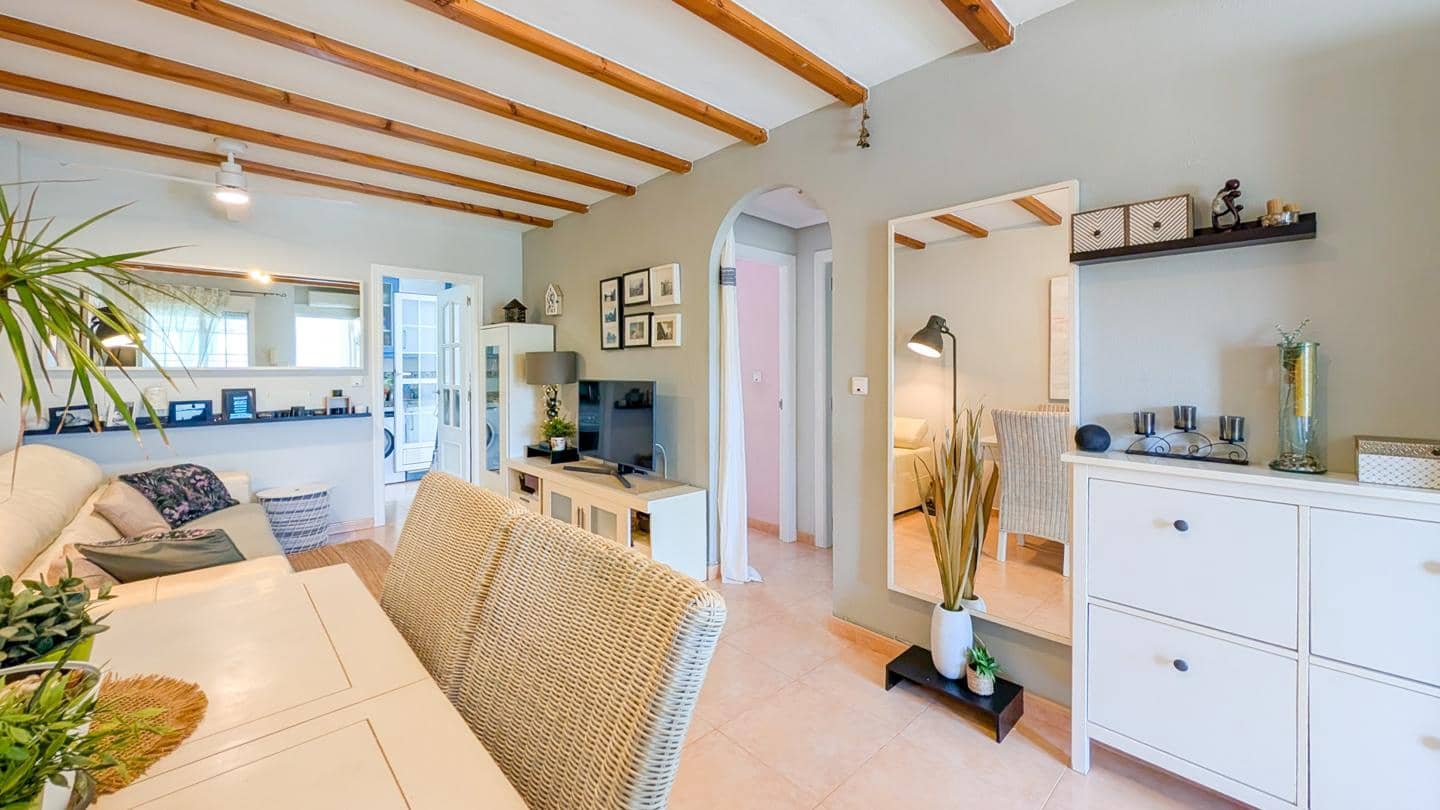 2 bedroom Villa for sale in Gran Alacant with pool - € 215,000 (Ref: 9723860)