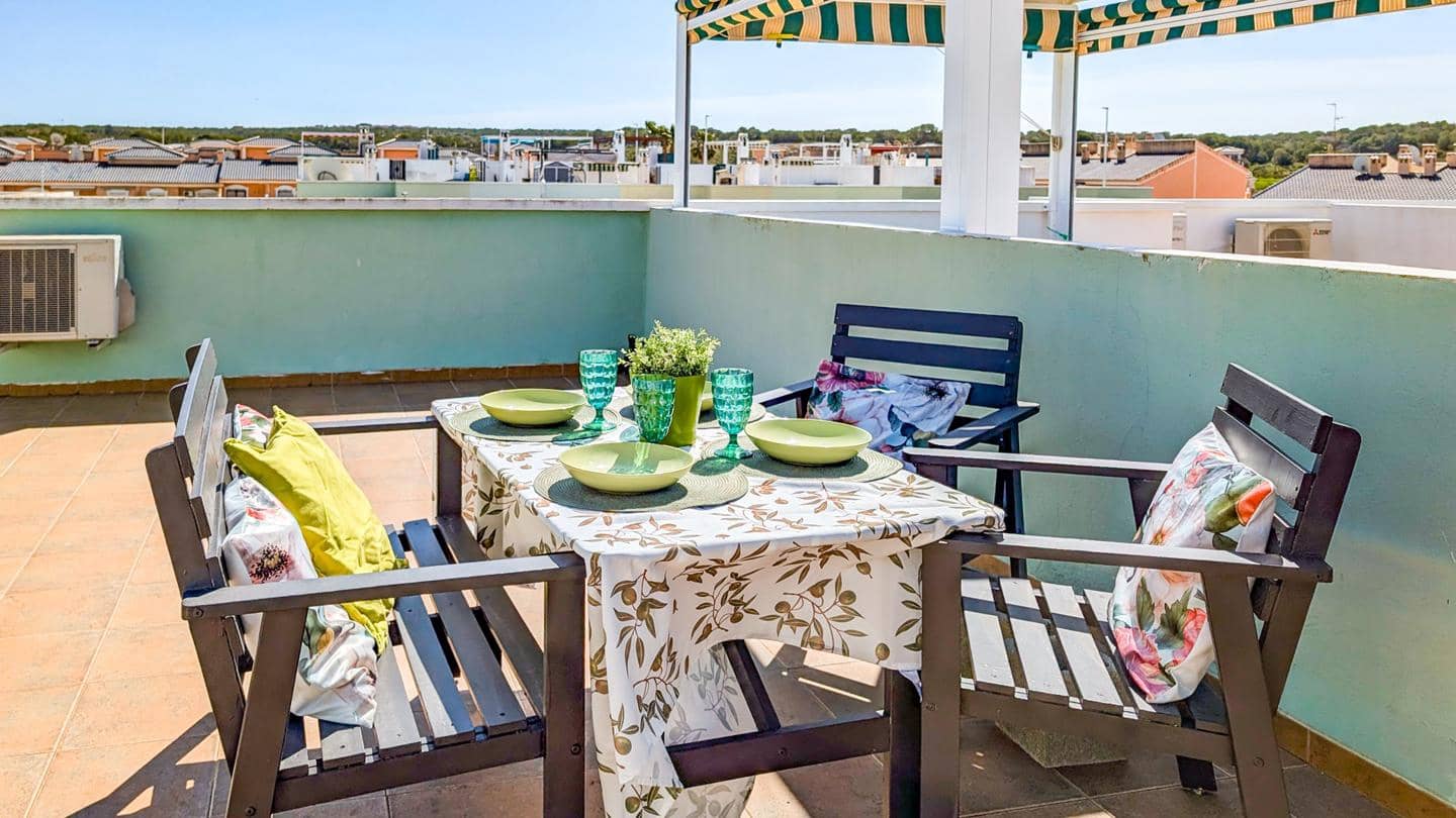 2 bedroom Villa for sale in Gran Alacant with pool - € 215,000 (Ref: 9723860)