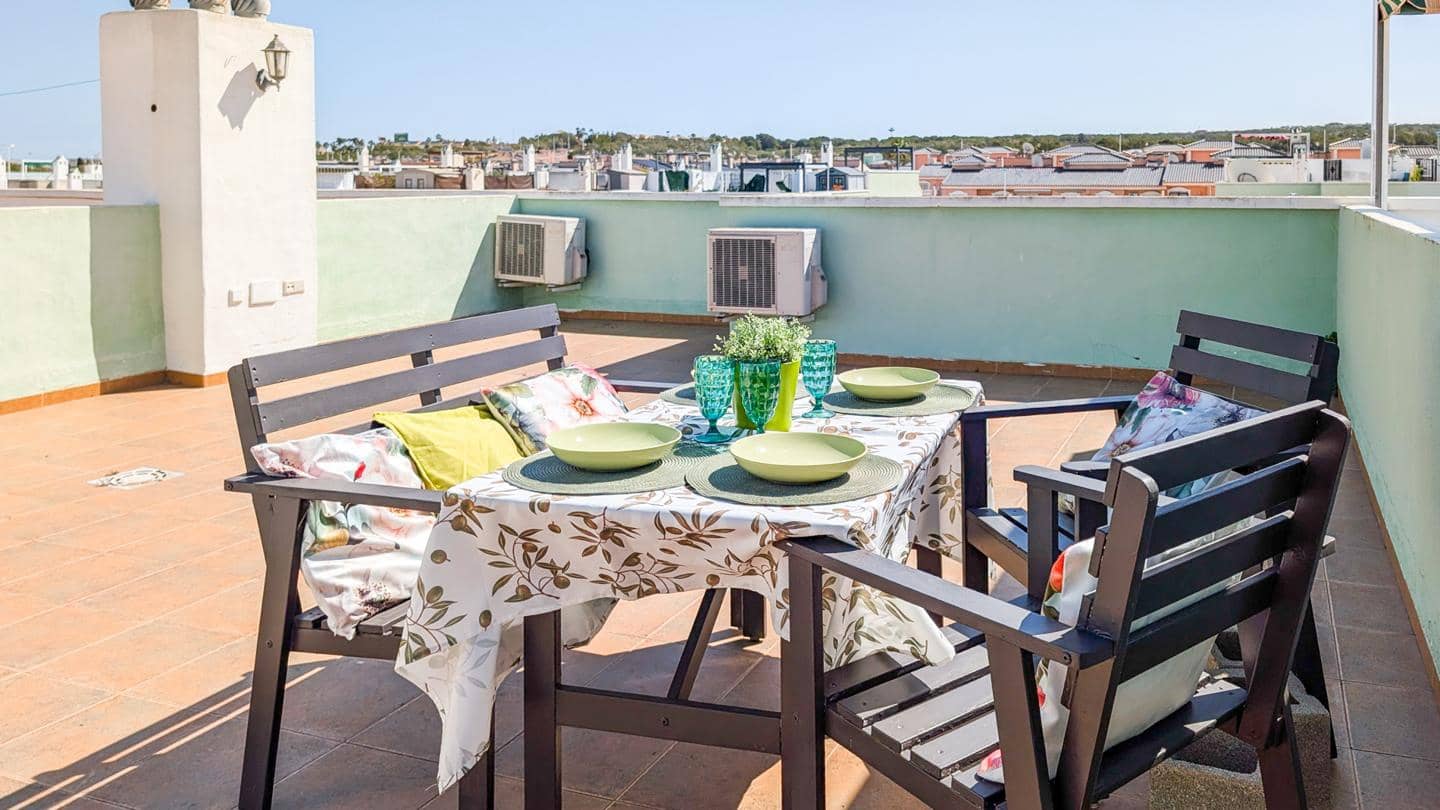 2 bedroom Villa for sale in Gran Alacant with pool - € 215,000 (Ref: 9723860)