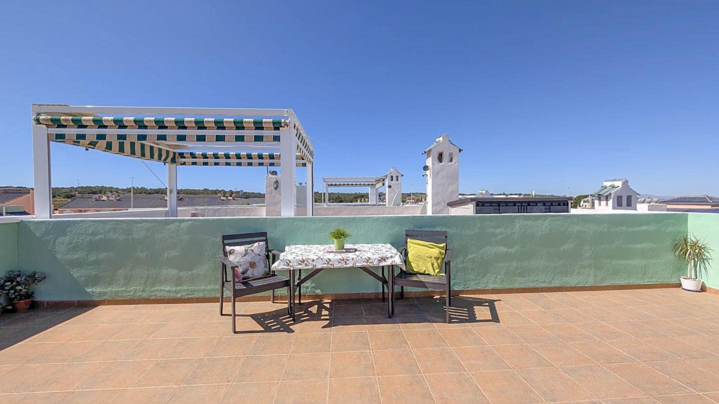 2 bedroom Villa for sale in Gran Alacant with pool garage - € 215,000 (Ref: 9723860)