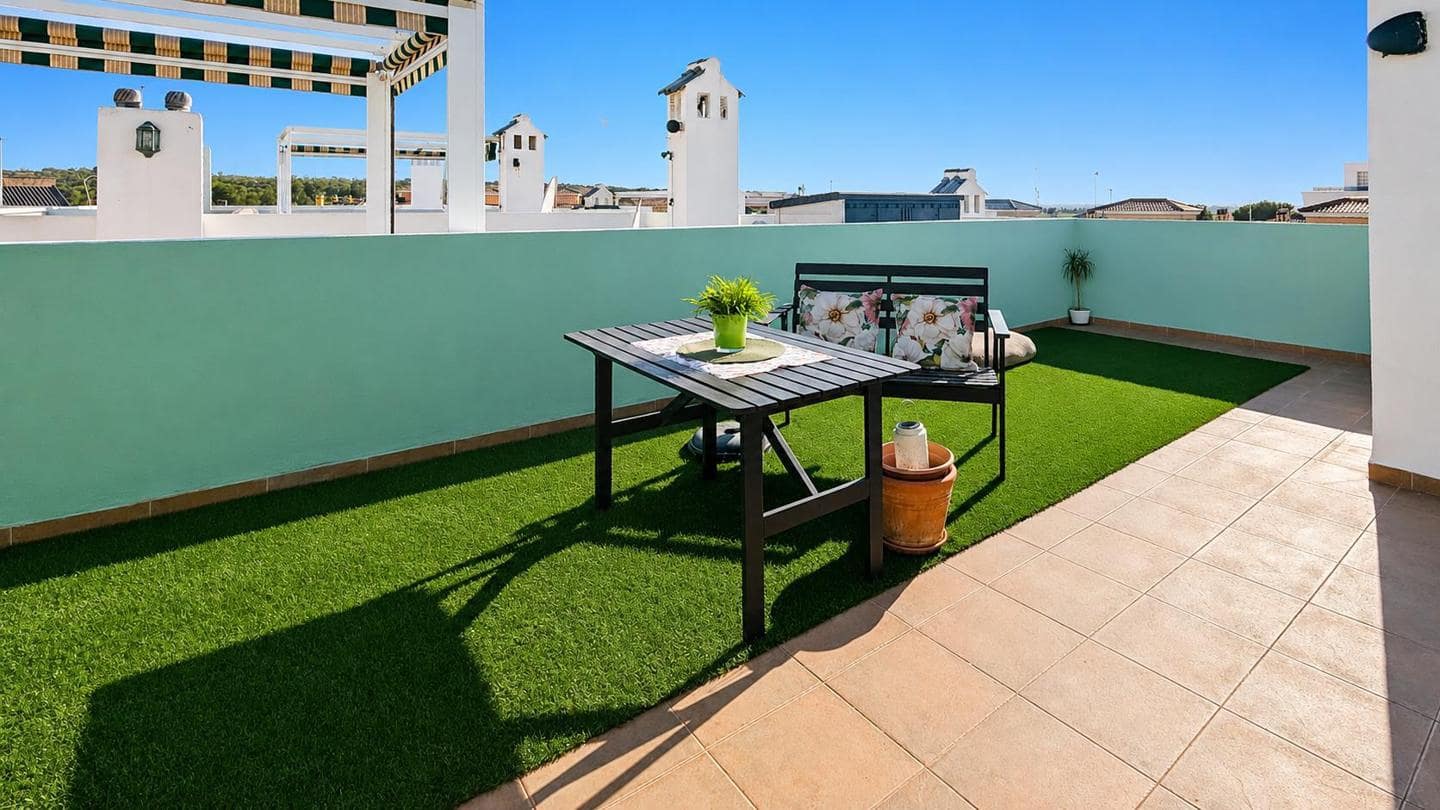 2 soveværelse Villa til salg i Gran Alacant med swimmingpool garage - € 215.000 (Ref: 9723860)