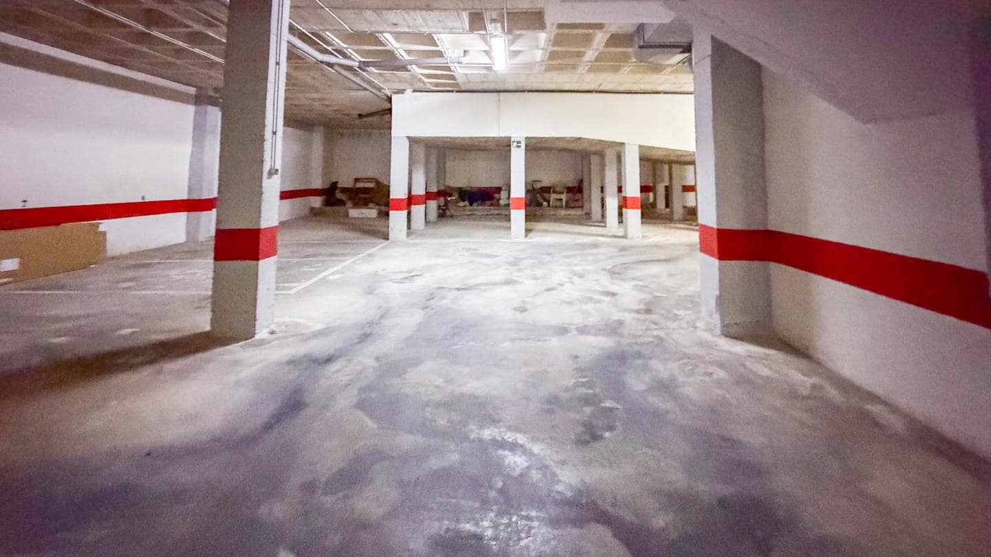 Garage for sale in Guardamar del Segura - € 8,900 (Ref: 9733916)