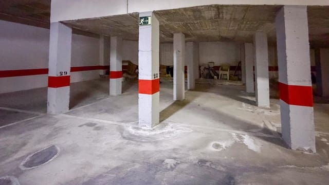Garage for sale in Puerto Deportivo, Guardamar del Segura - € 8,900 (Ref: 9733916)