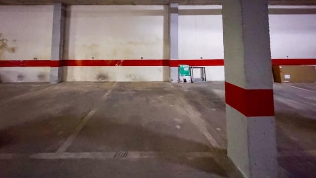 Garage for sale in Puerto Deportivo, Guardamar del Segura - € 8,900 (Ref: 9733916)