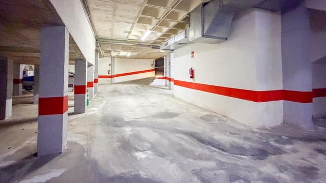 Garage for sale in Puerto Deportivo, Guardamar del Segura - € 8,900 (Ref: 9733916)