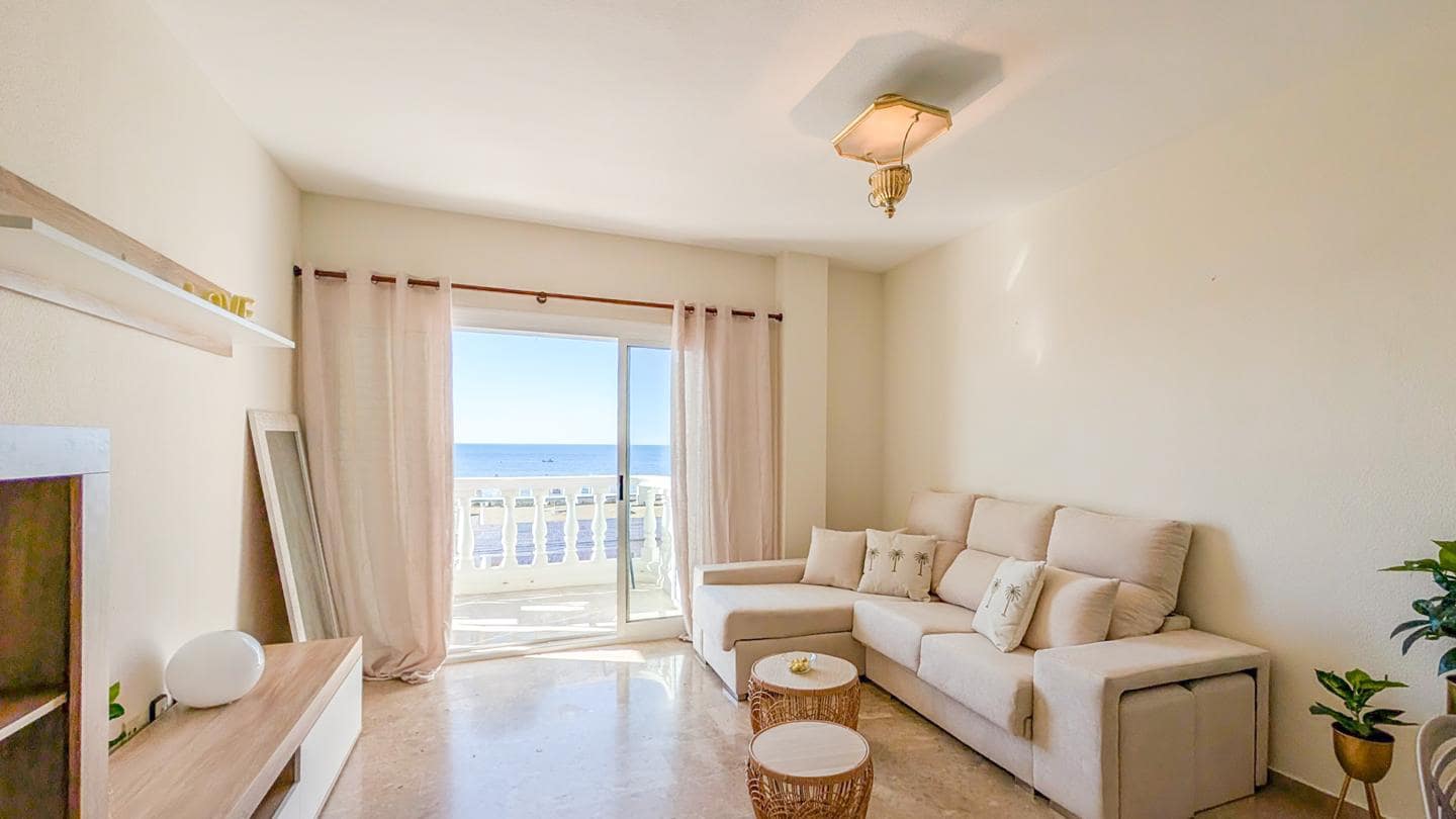 2 bedroom Flat for sale in Santa Pola with garage - € 320,000 (Ref: 9739263)