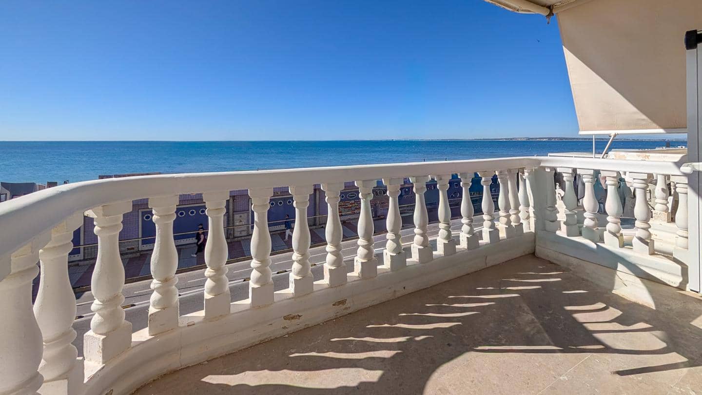 2 bedroom Flat for sale in Santa Pola with garage - € 320,000 (Ref: 9739263)