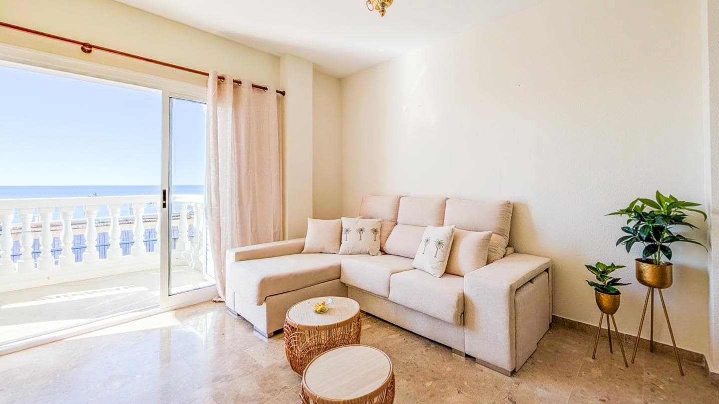 2 bedroom Flat for sale in Santa Pola with garage - € 320,000 (Ref: 9739263)
