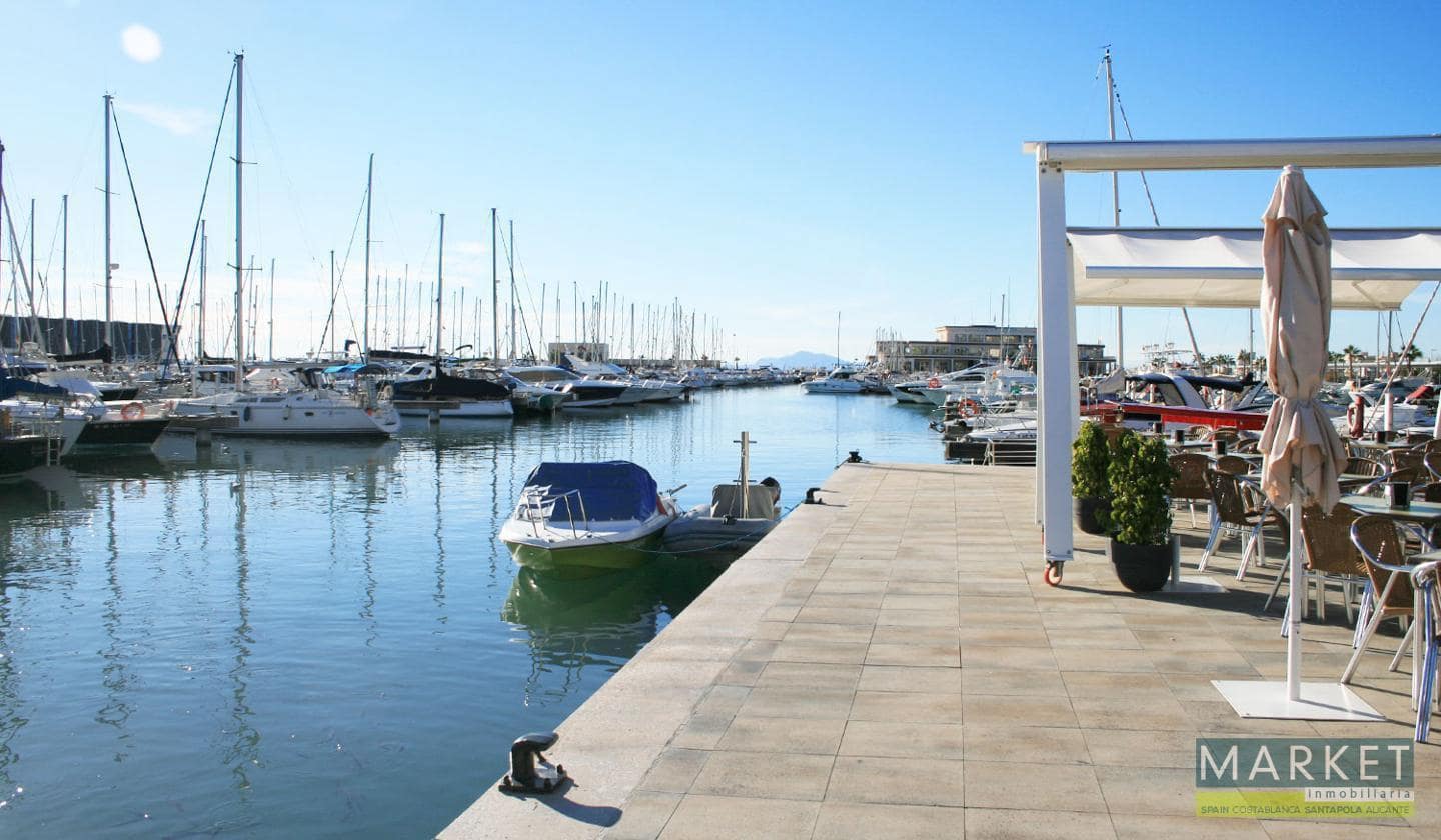 2 bedroom Flat for sale in Santa Pola with garage - € 320,000 (Ref: 9739263)