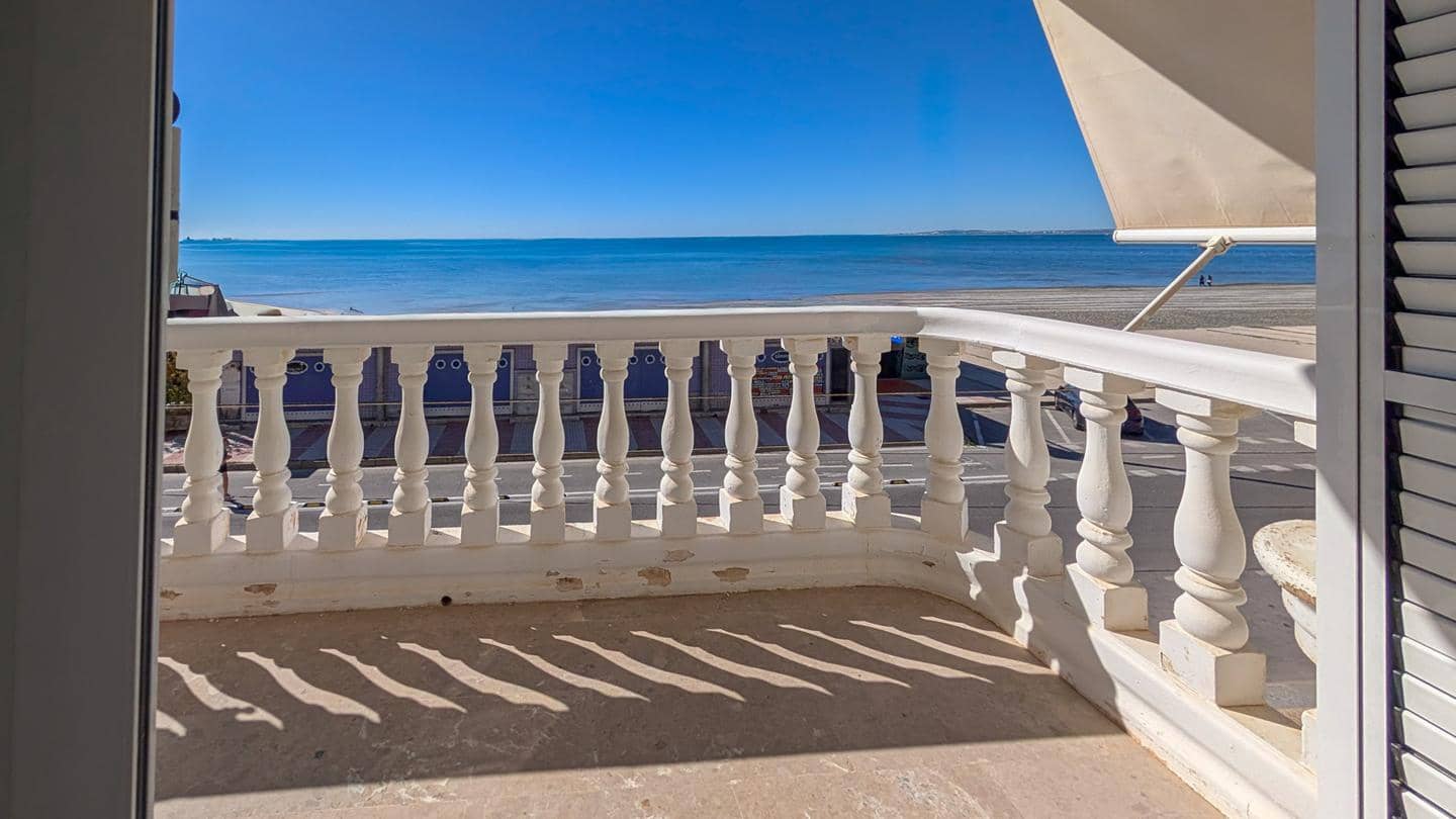 2 bedroom Flat for sale in Santa Pola with garage - € 320,000 (Ref: 9739263)