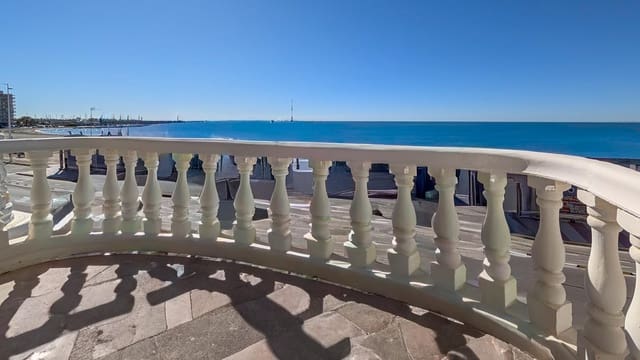 2 bedroom Flat for sale in Gran Playa, Santa Pola with garage - € 320,000 (Ref: 9739263)