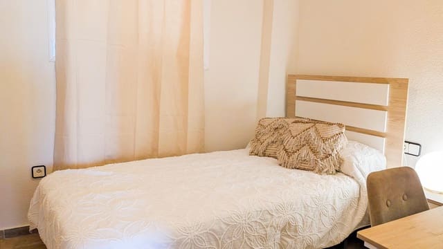 2 bedroom Flat for sale in Gran Playa, Santa Pola with garage - € 320,000 (Ref: 9739263)