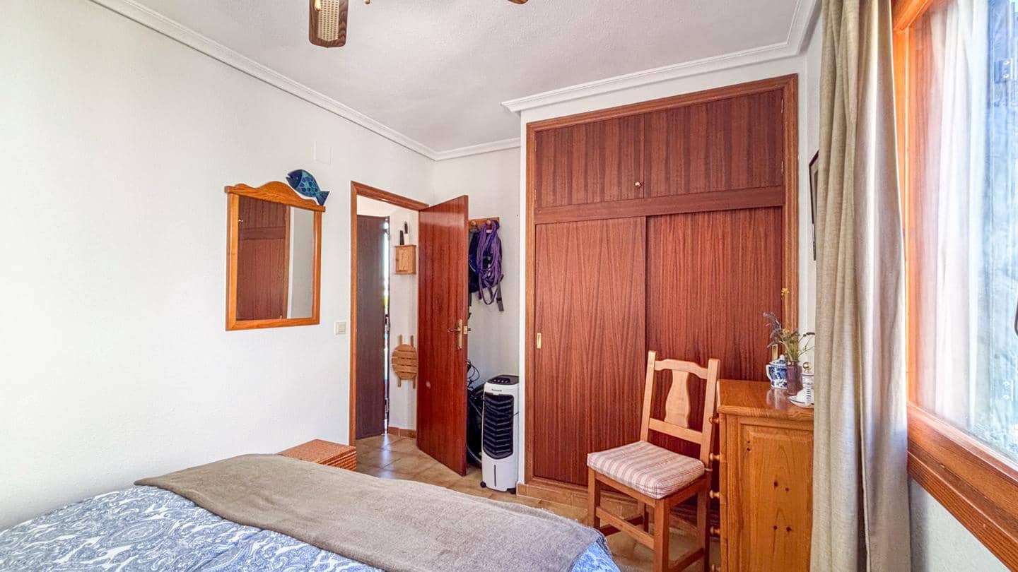 1 bedroom Flat for sale in Santa Pola with pool garage - € 179,000 (Ref: 9743195)