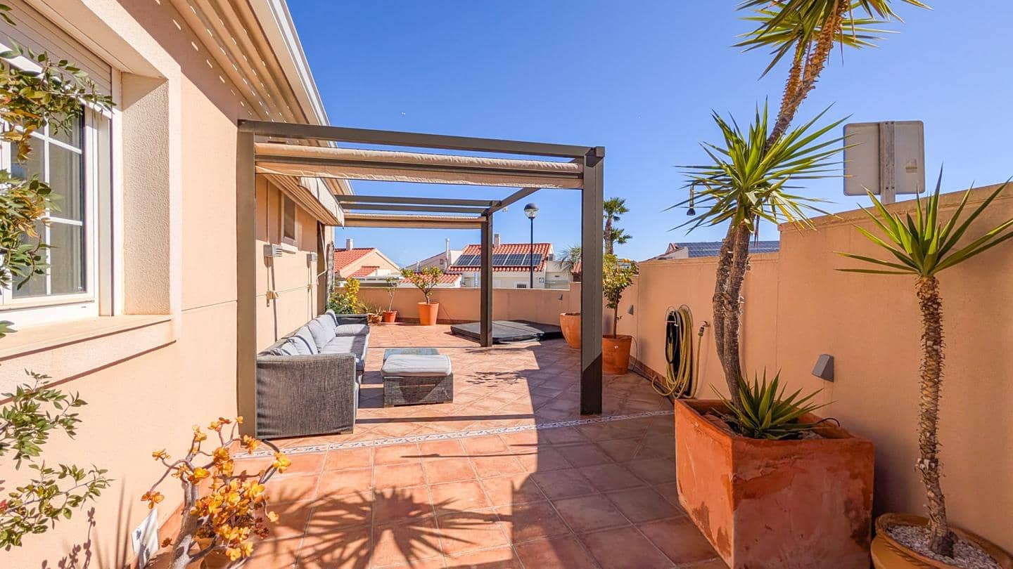 2 sypialnia Willa na sprzedaż w Gran Alacant z basenem - 439 000 € (Ref: 9750917)