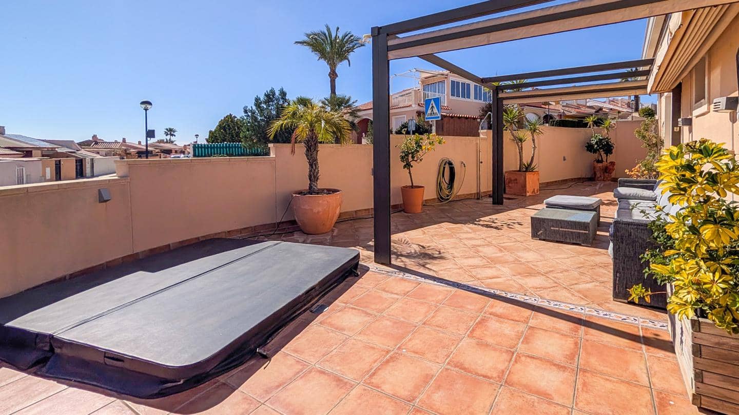 2 sypialnia Willa na sprzedaż w Gran Alacant z basenem - 439 000 € (Ref: 9750917)