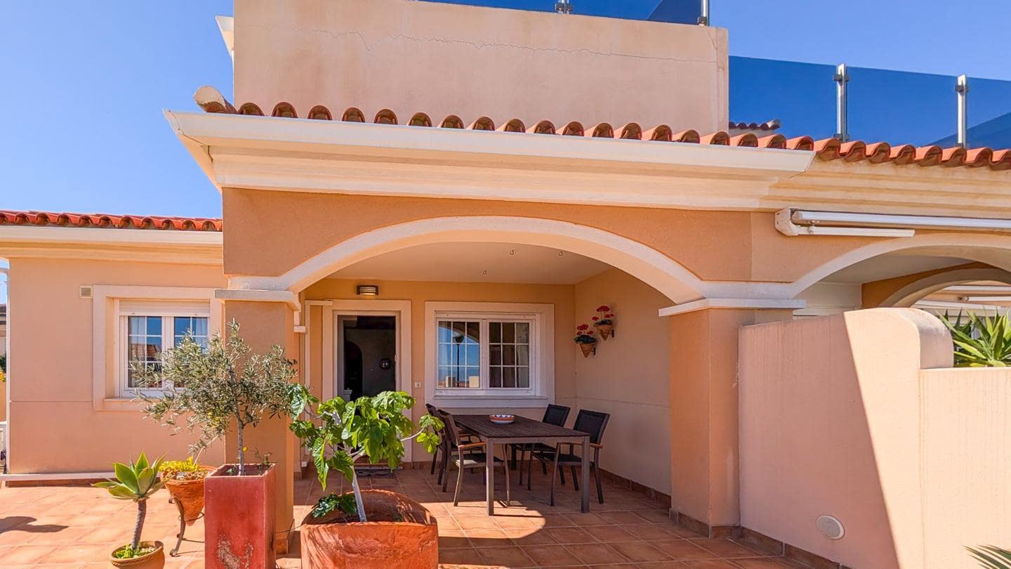 2 sypialnia Willa na sprzedaż w Gran Alacant z basenem - 439 000 € (Ref: 9750917)