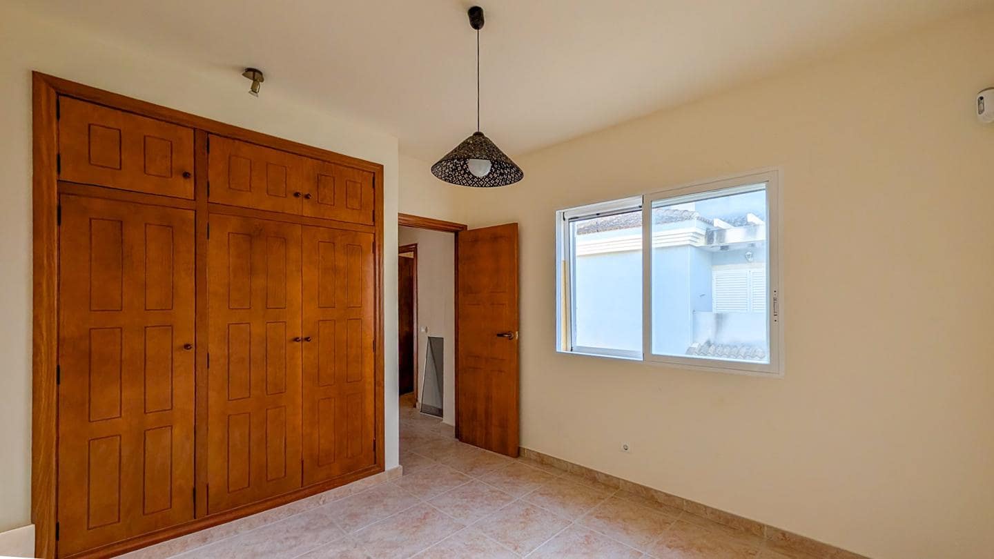 2 sypialnia Willa na sprzedaż w Gran Alacant z basenem garażem - 269 000 € (Ref: 9758079)