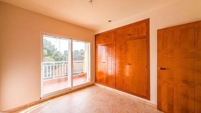 2 sypialnia Willa na sprzedaż w Monte Faro - Altomar II, Santa Pola z basenem garażem - 269 000 € (Ref: 9758079)