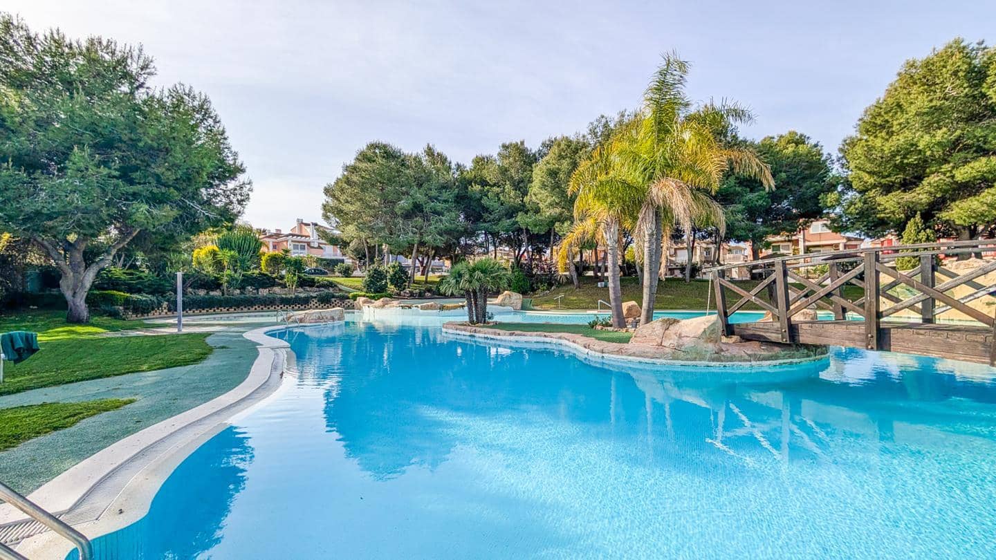 2 sypialnia Willa na sprzedaż w Gran Alacant z basenem garażem - 269 000 € (Ref: 9758079)