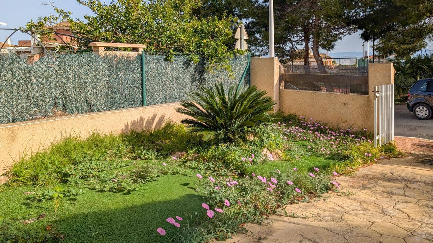 2 sypialnia Willa na sprzedaż w Gran Alacant z basenem garażem - 269 000 € (Ref: 9758079)