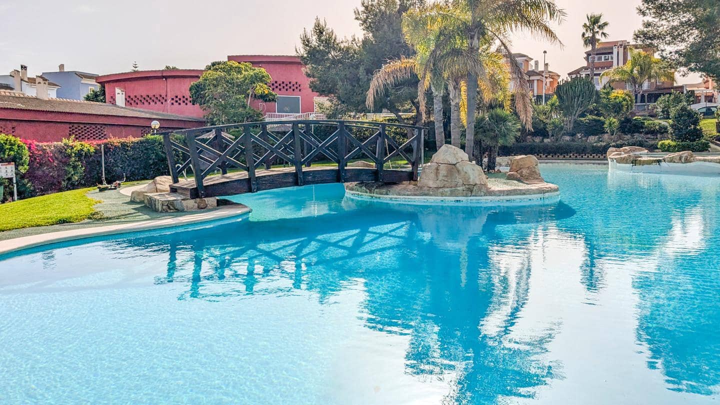 2 sypialnia Willa na sprzedaż w Gran Alacant z basenem garażem - 269 000 € (Ref: 9758079)