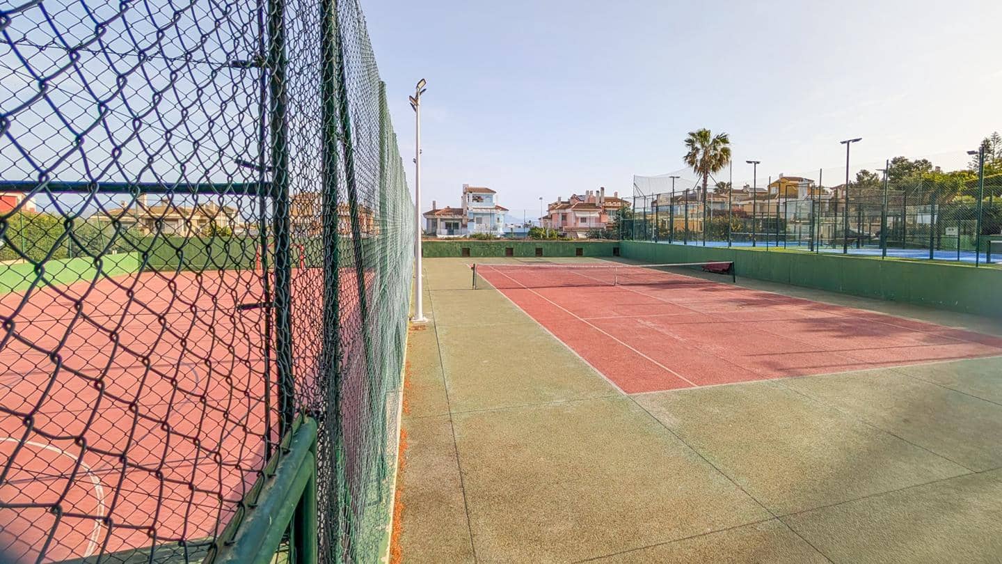 2 sypialnia Willa na sprzedaż w Gran Alacant z basenem garażem - 269 000 € (Ref: 9758079)