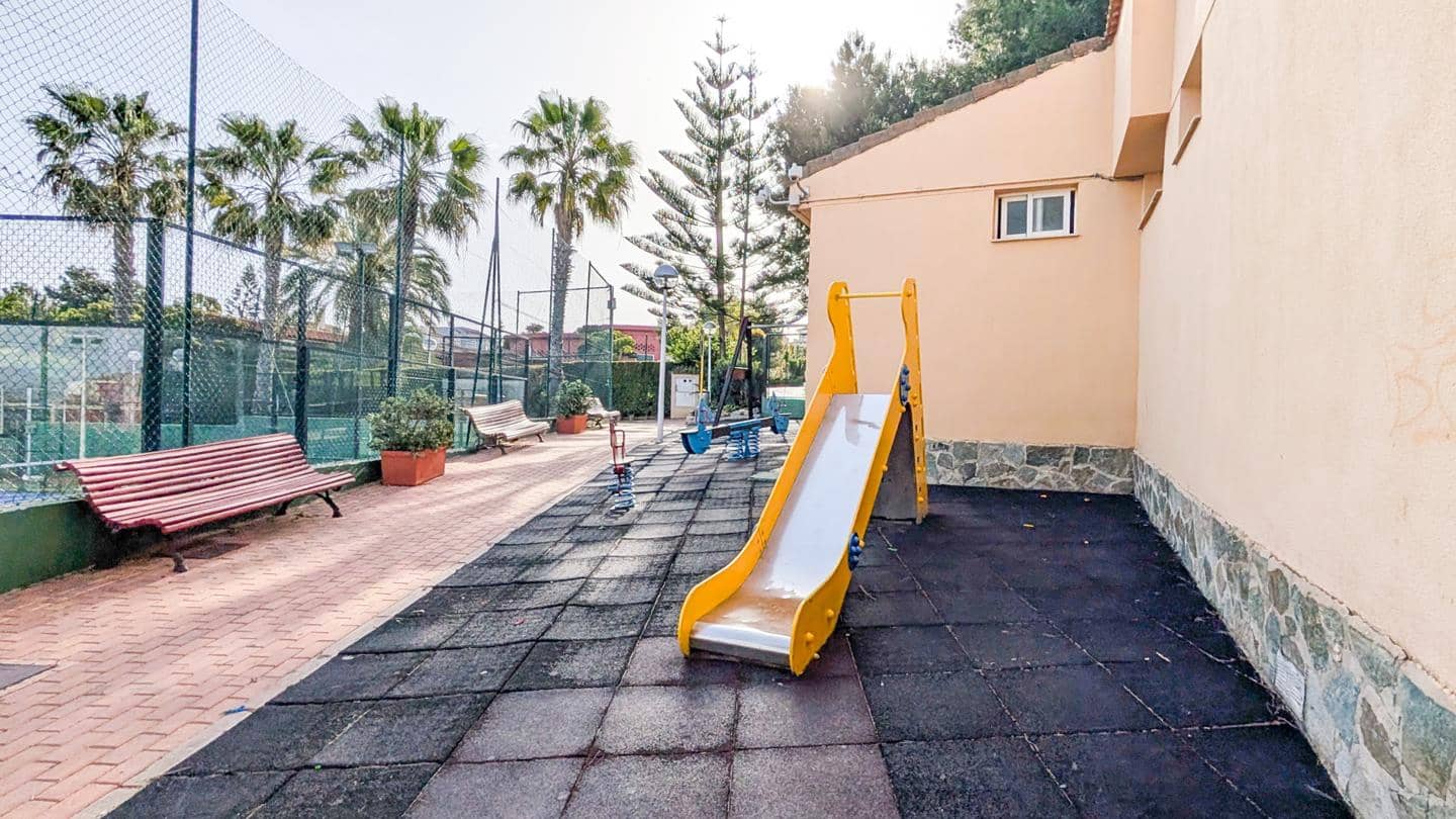 2 sypialnia Willa na sprzedaż w Gran Alacant z basenem garażem - 269 000 € (Ref: 9758079)