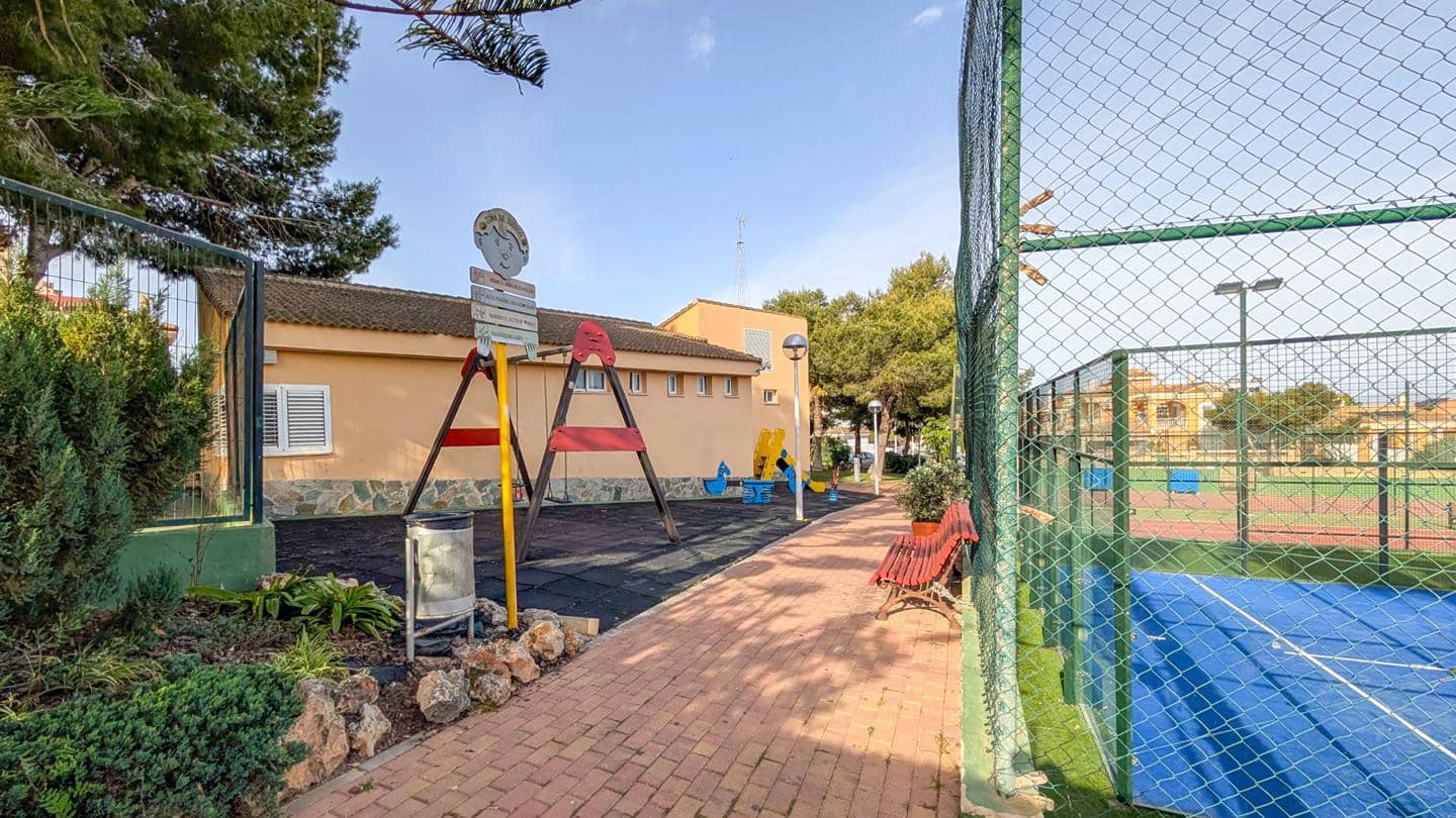 2 sypialnia Willa na sprzedaż w Gran Alacant z basenem garażem - 269 000 € (Ref: 9758079)