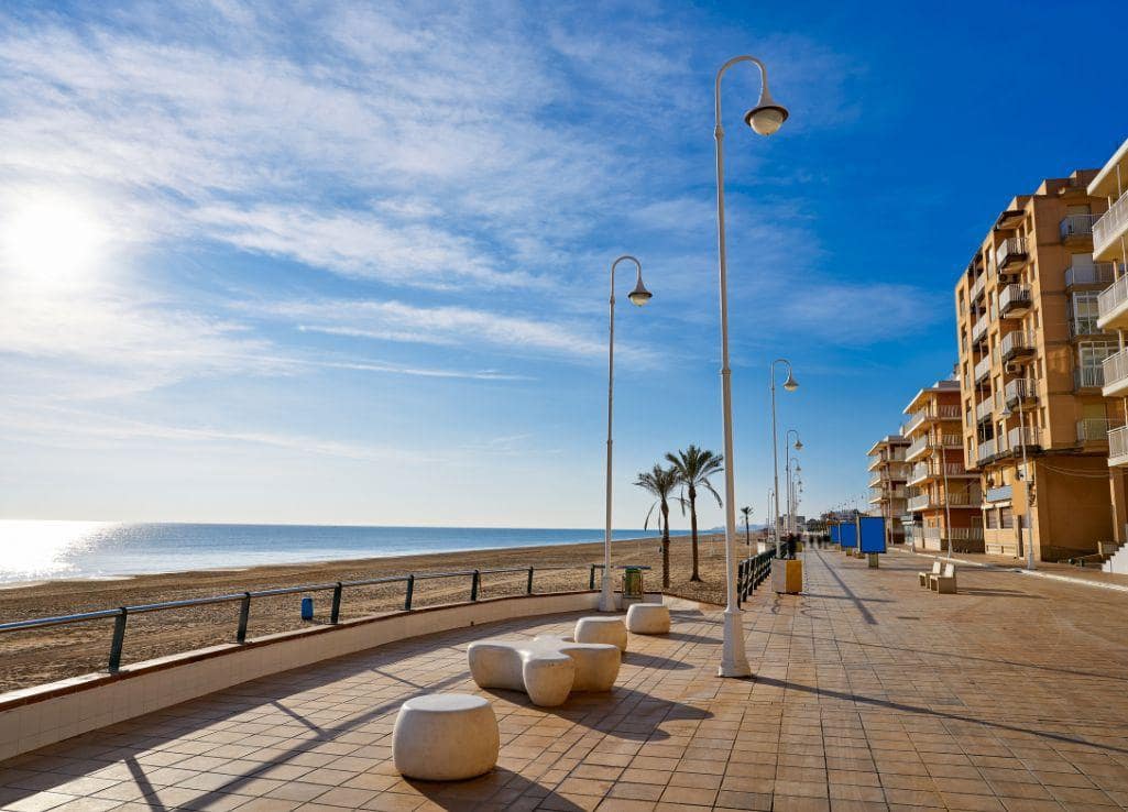 2 soveværelse Lejlighed til salg i Guardamar del Segura med swimmingpool - € 189.000 (Ref: 9763906)